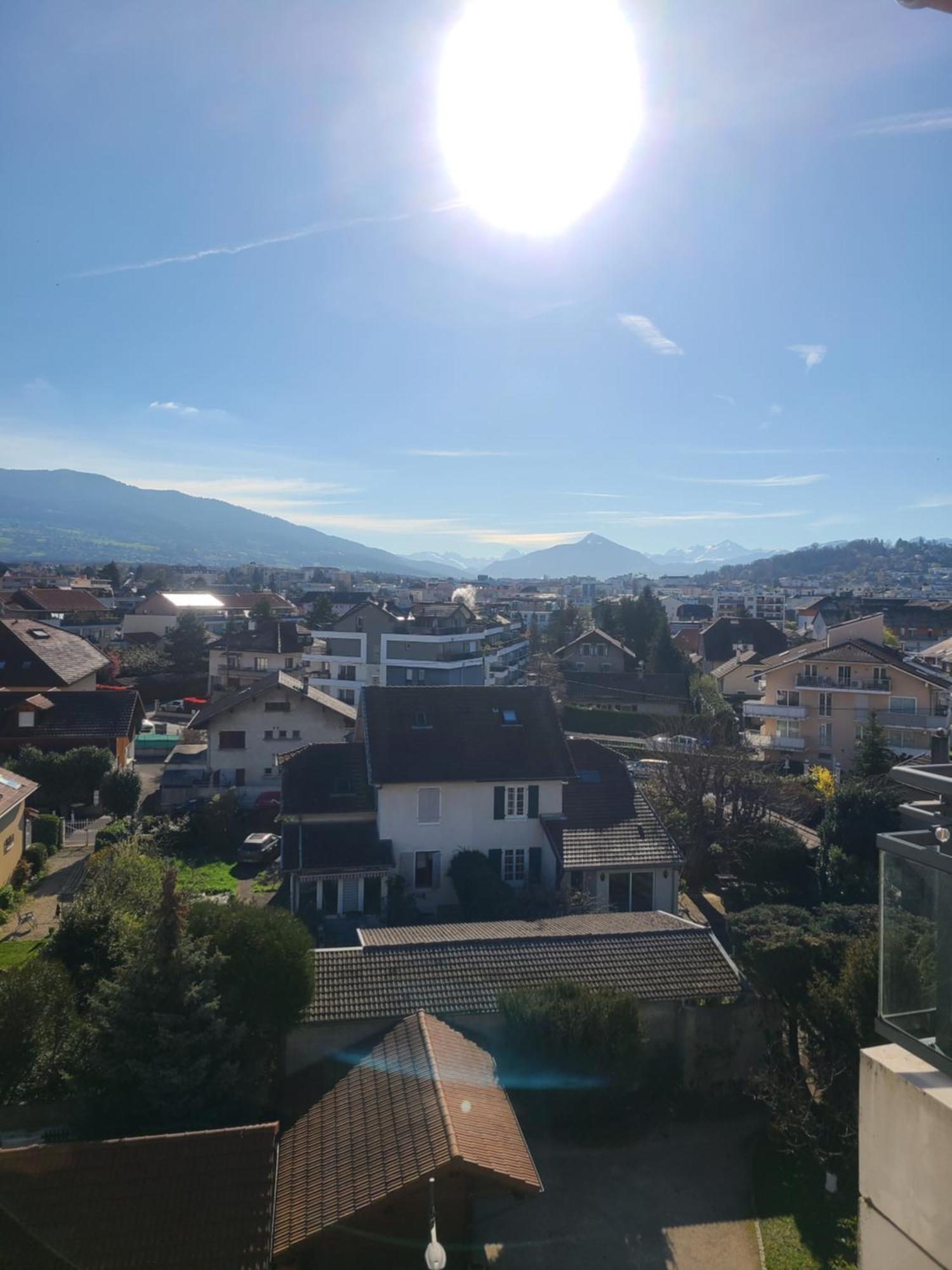 Joli T2 Proche Gare Avec Vue Annemasse Exterior foto