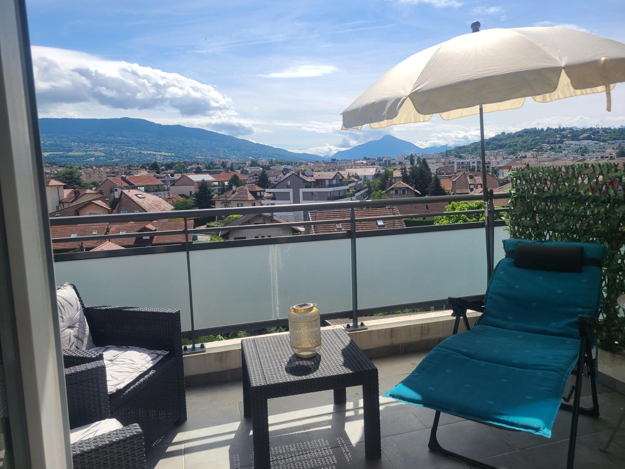 Joli T2 Proche Gare Avec Vue Annemasse Exterior foto